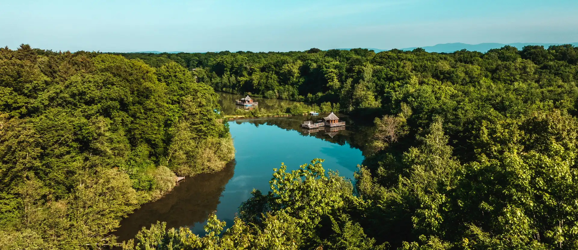 Cabanes  Grands Reflets — Pierre-de-Bresse
